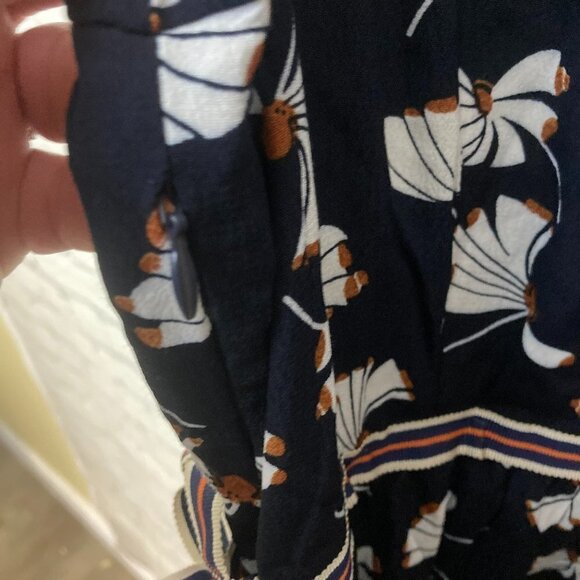 Few Moda fit and flare floral pattern dress - Picture 10 of 10